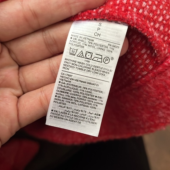 Old Navy Woman’s Red Coat - Picture 8 of 10
